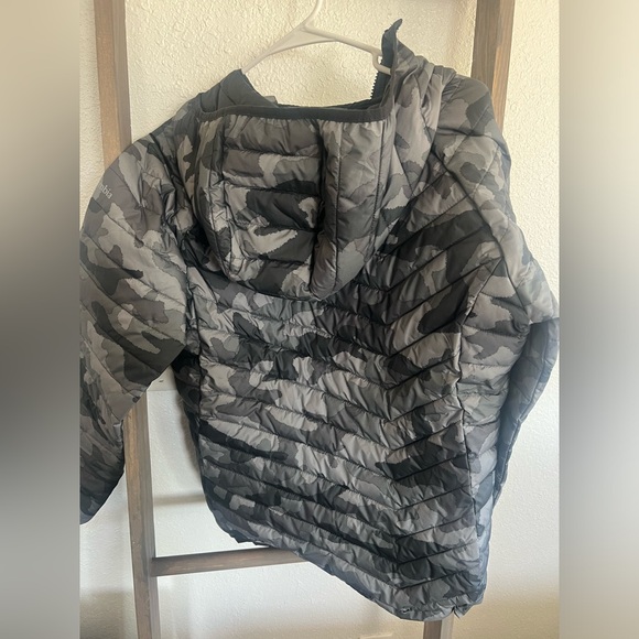 Columbia Sportswear camo jacket, unisex, size L - Picture 2 of 3